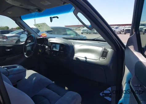 2003 Ford F-150 Lightning from USA, damaged, VIN 2FTRF07323CA76774